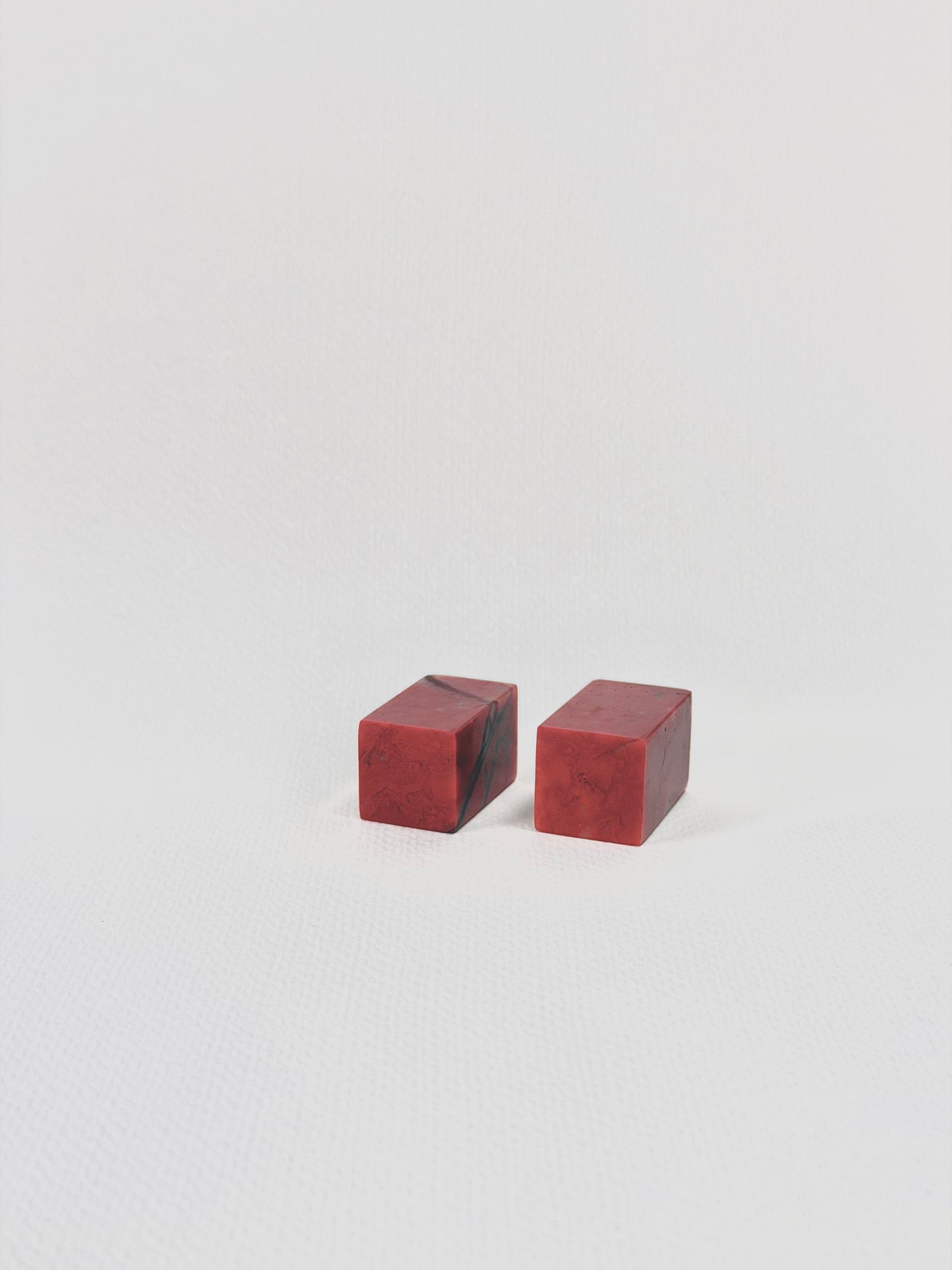 老撾石 正章 7分 2.2*2.2*4cm