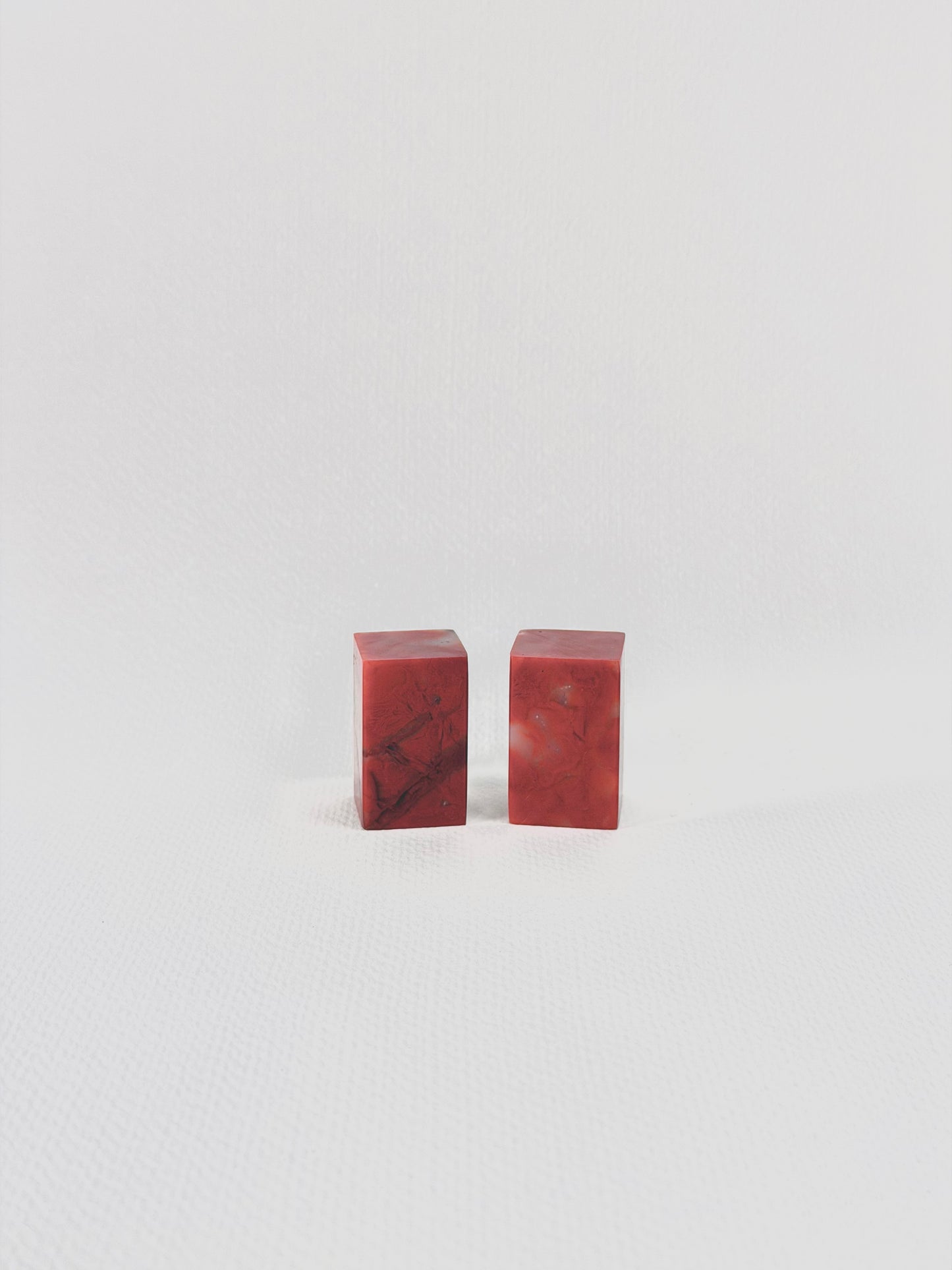 老撾石 正章 7分 2.2*2.2*4cm